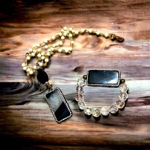 Beautiful Matching Black Necklace and Bracelet Set 🖤